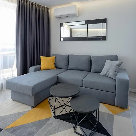 Lux View - Pool Burgas City